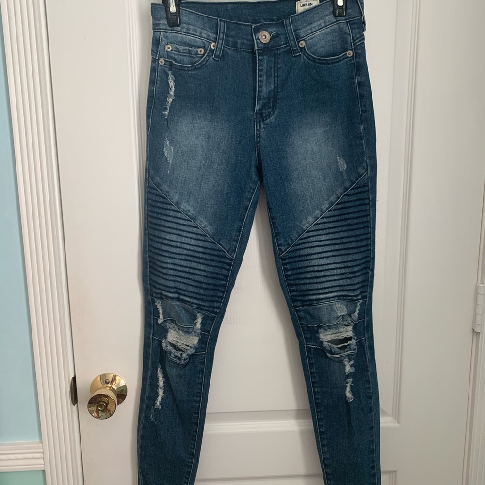 Stretch denim distressed skinny jeans - Picture 2 of 5